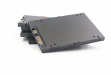 SSD 固态硬盘:存储速度革命 (ssd固态硬盘)-优乐评测网