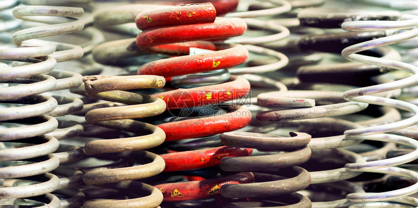 不同规格与配置的服务器价格差异分析