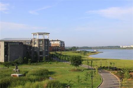 探寻华中农业大学云助力农业智能化发展之路