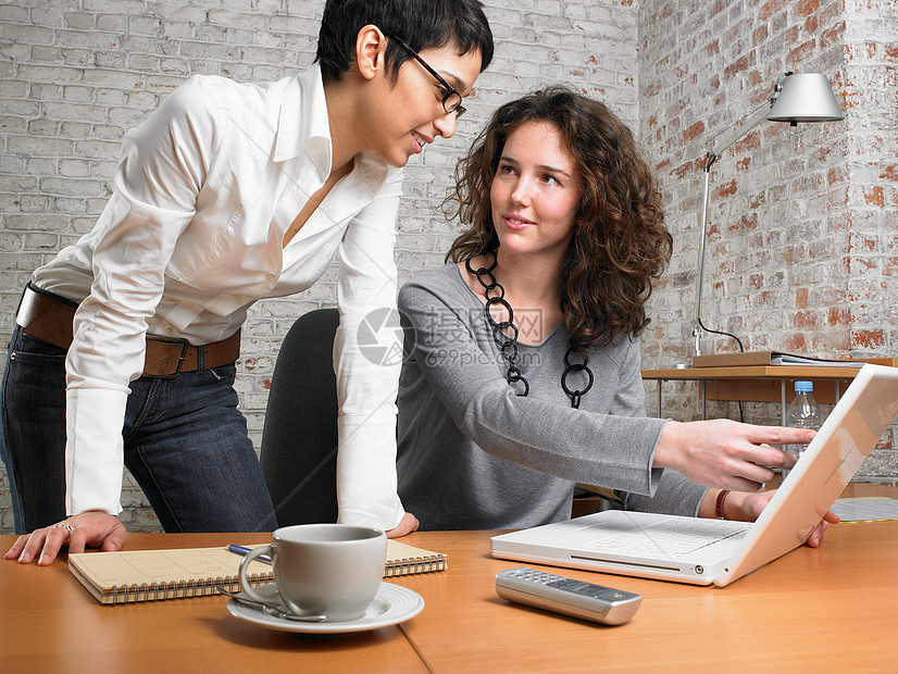 探讨服务器硬盘价格与市场因素的联系