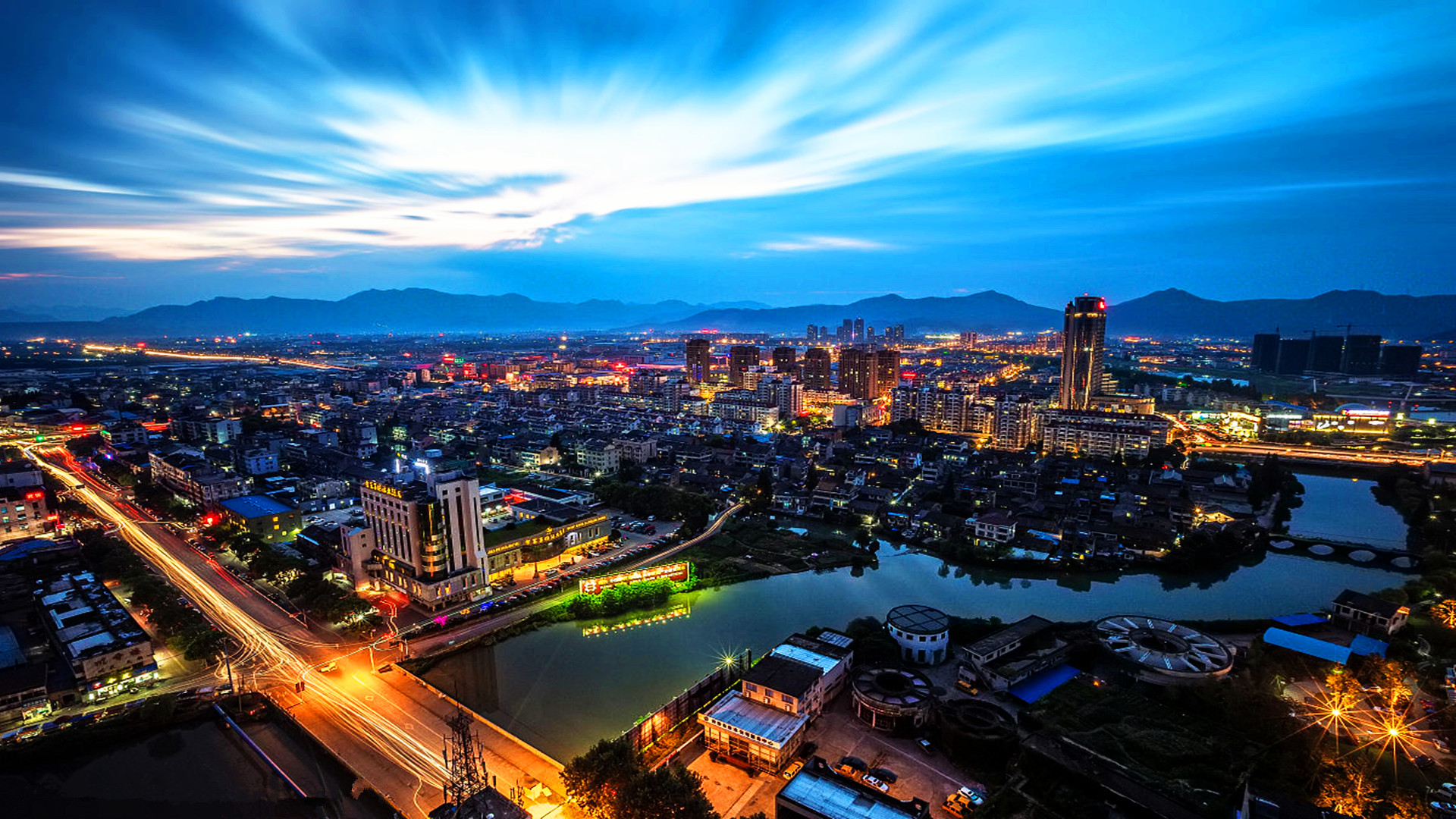 浙江虚拟服务器一年的费用是多少