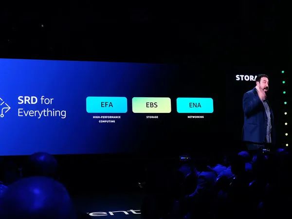 聚焦云计算产业新篇章