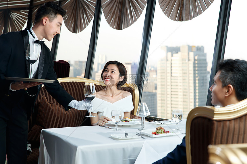 服务器价格与性能如何选择