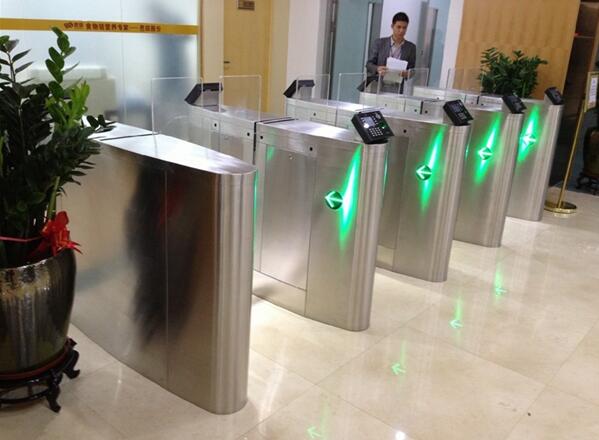 门禁管理服务器价格究竟是多少