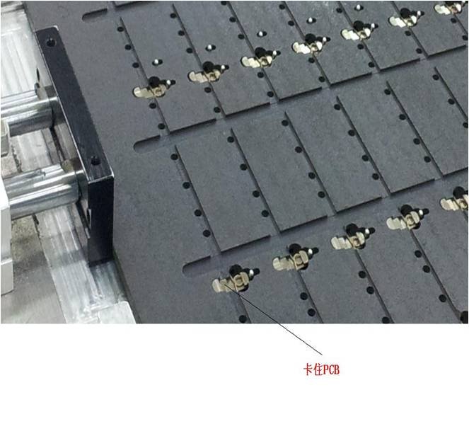 不同规格与设计的服务器机柜重量差异解析