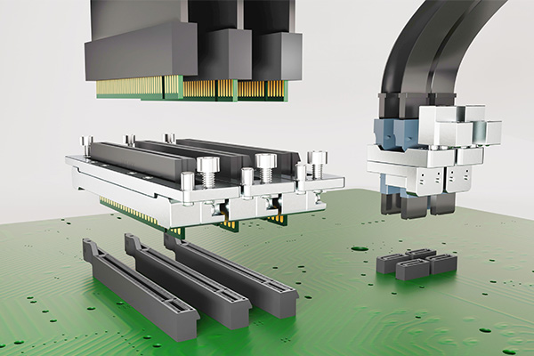 与实体服务器或电脑对比的价格差异