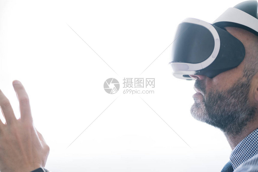 不同配置的虚拟服务器价格也有所不同