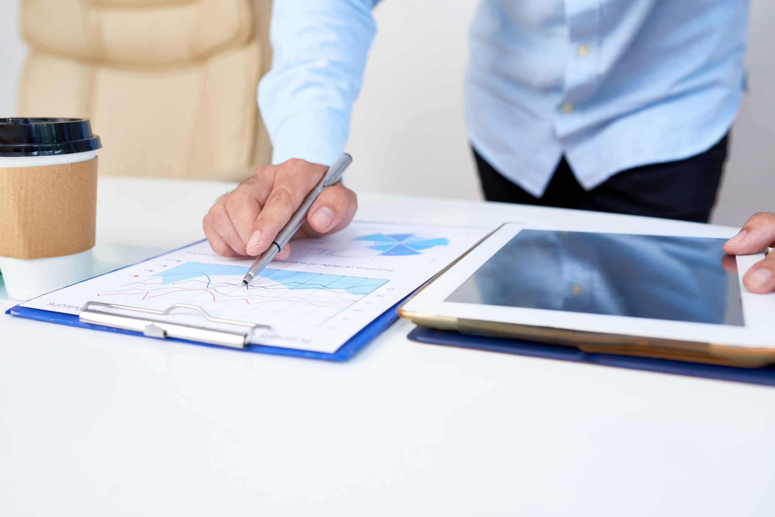 如何评估网站服务器性能以满足用户需求