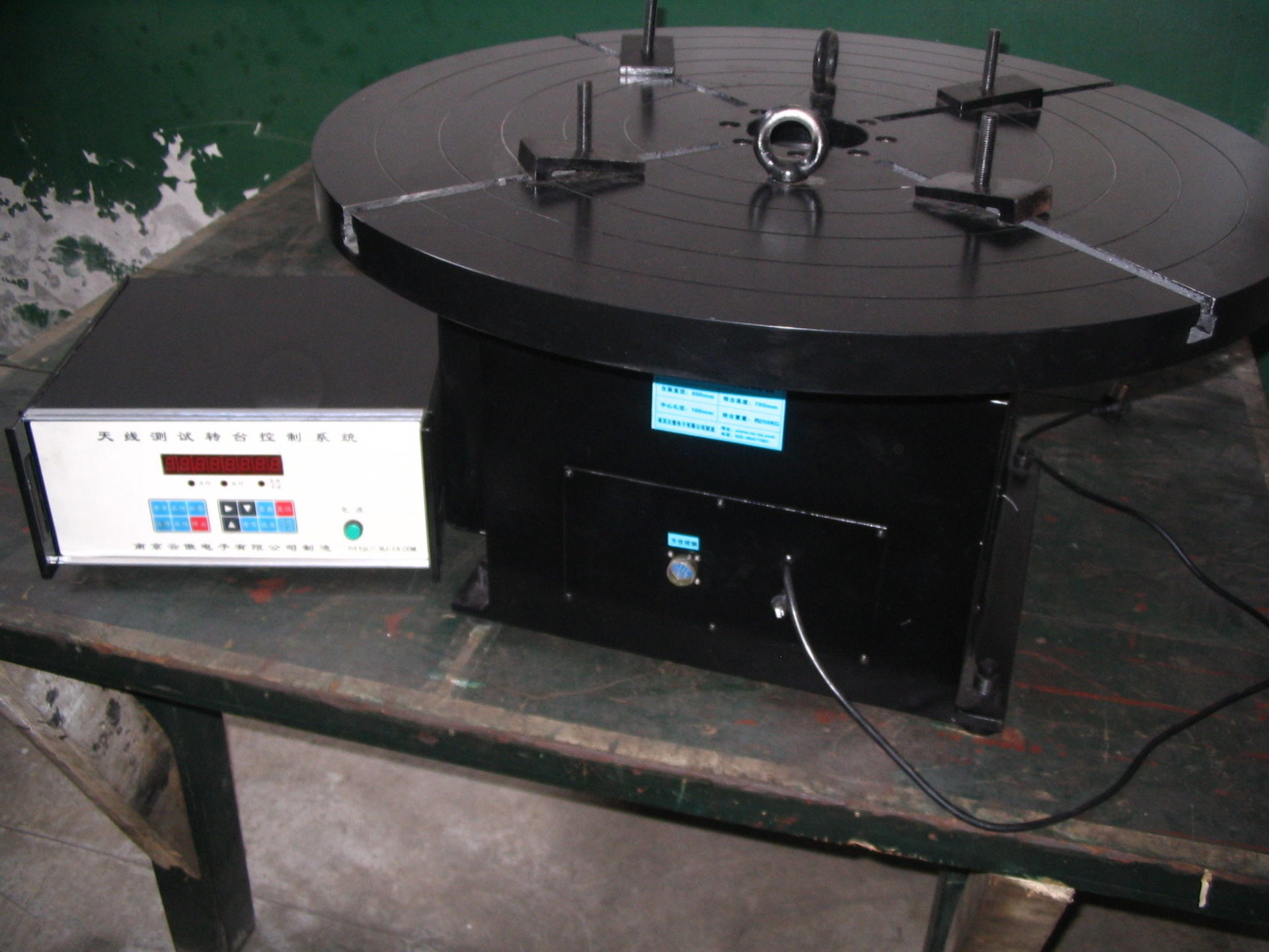 如何确定一台物理服务器能承载多少虚拟机