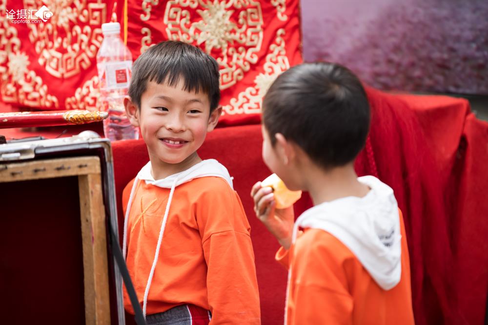 小哥了解服务器建设