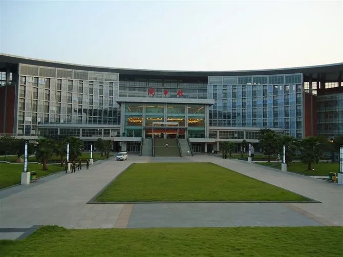 洞悉未来法学教育的发展趋势