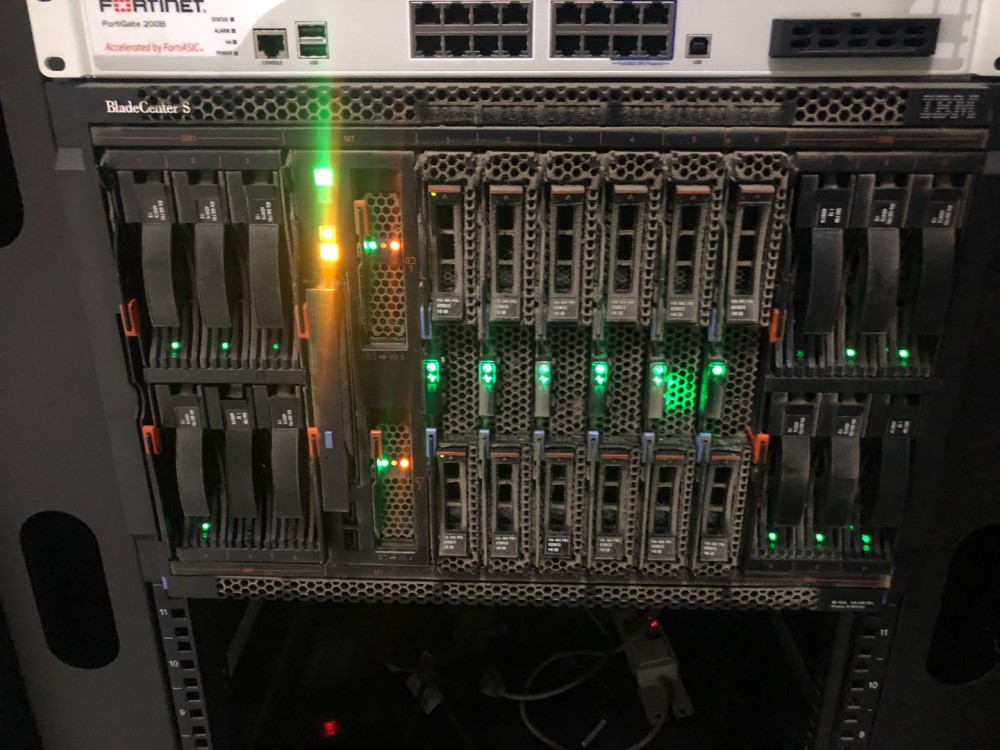 各类服务器存储设备价格分析及比较