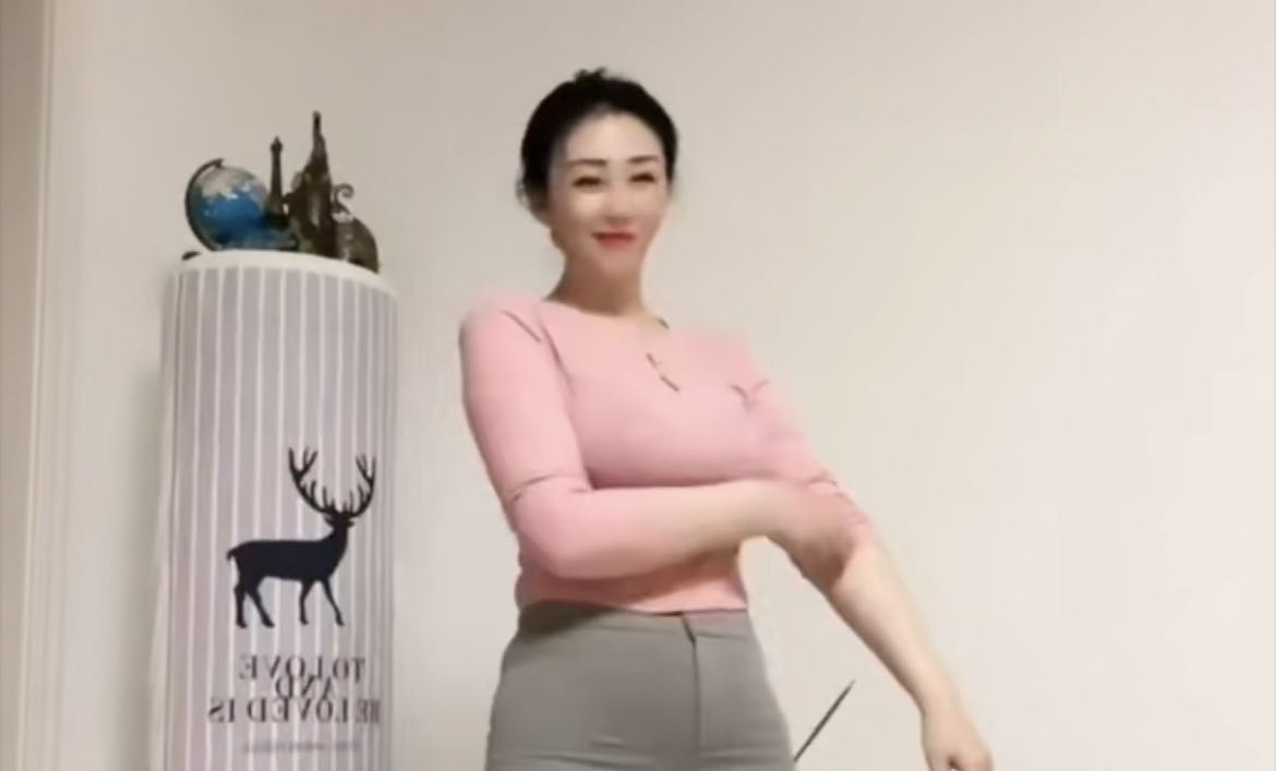 增加了标题的层次感和清晰度