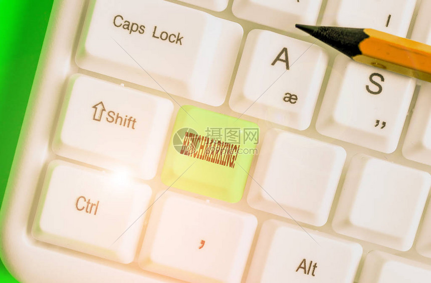 如何评估不同供应商的租赁服务质量和信誉