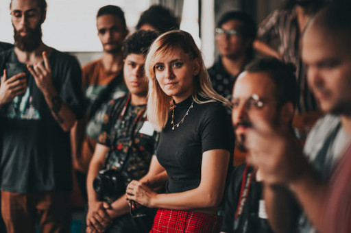 处理速度与运行稳定性