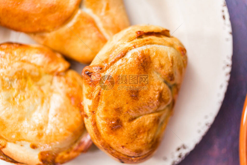 不同配置与服务级别影响最终价格