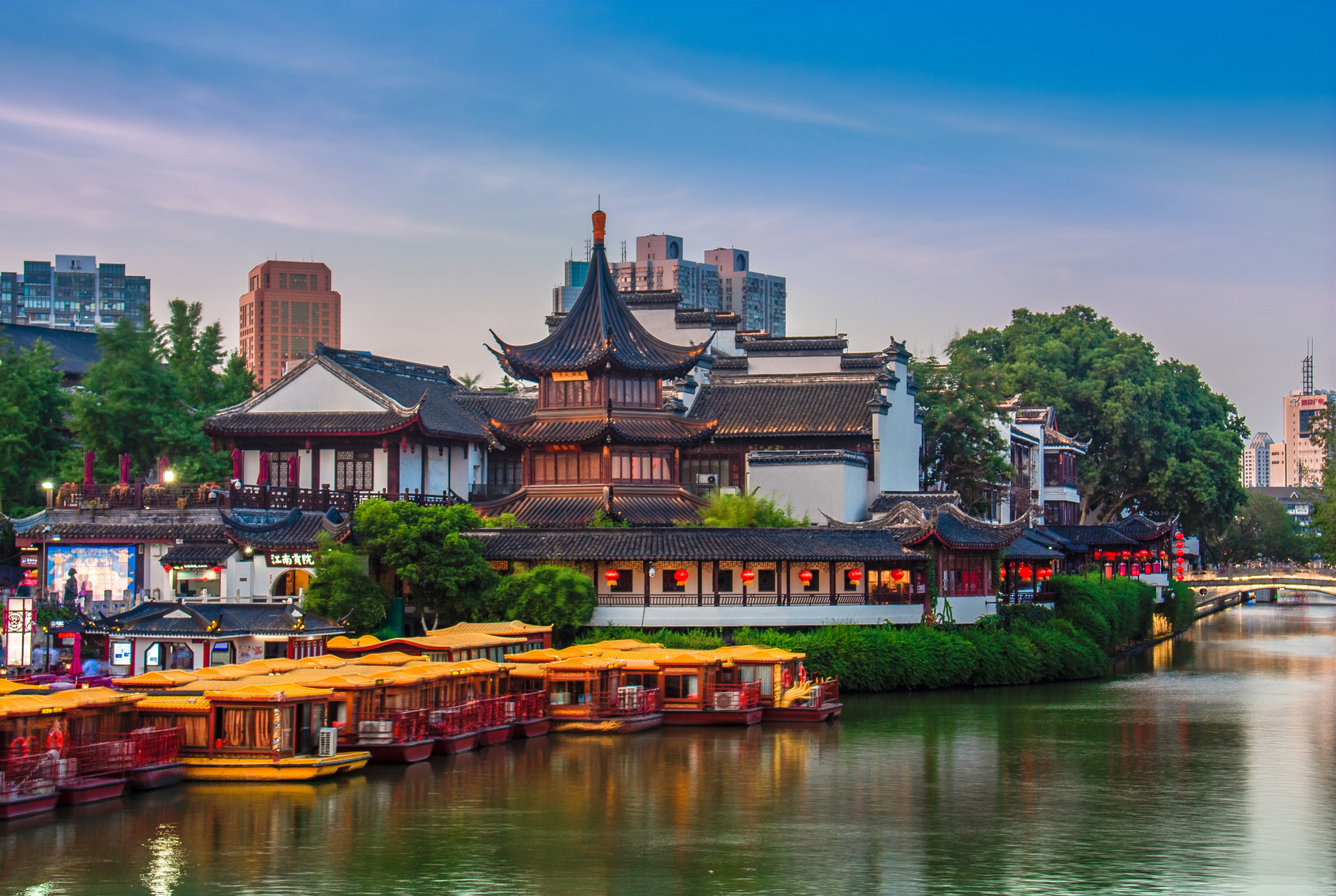 南京服务器租赁与购买的成本参考