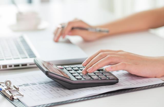 费用因素及成本分析