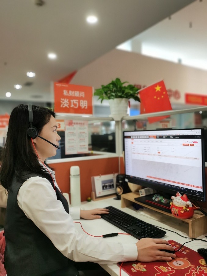 小哥分析服务器规模和价格之间的关系