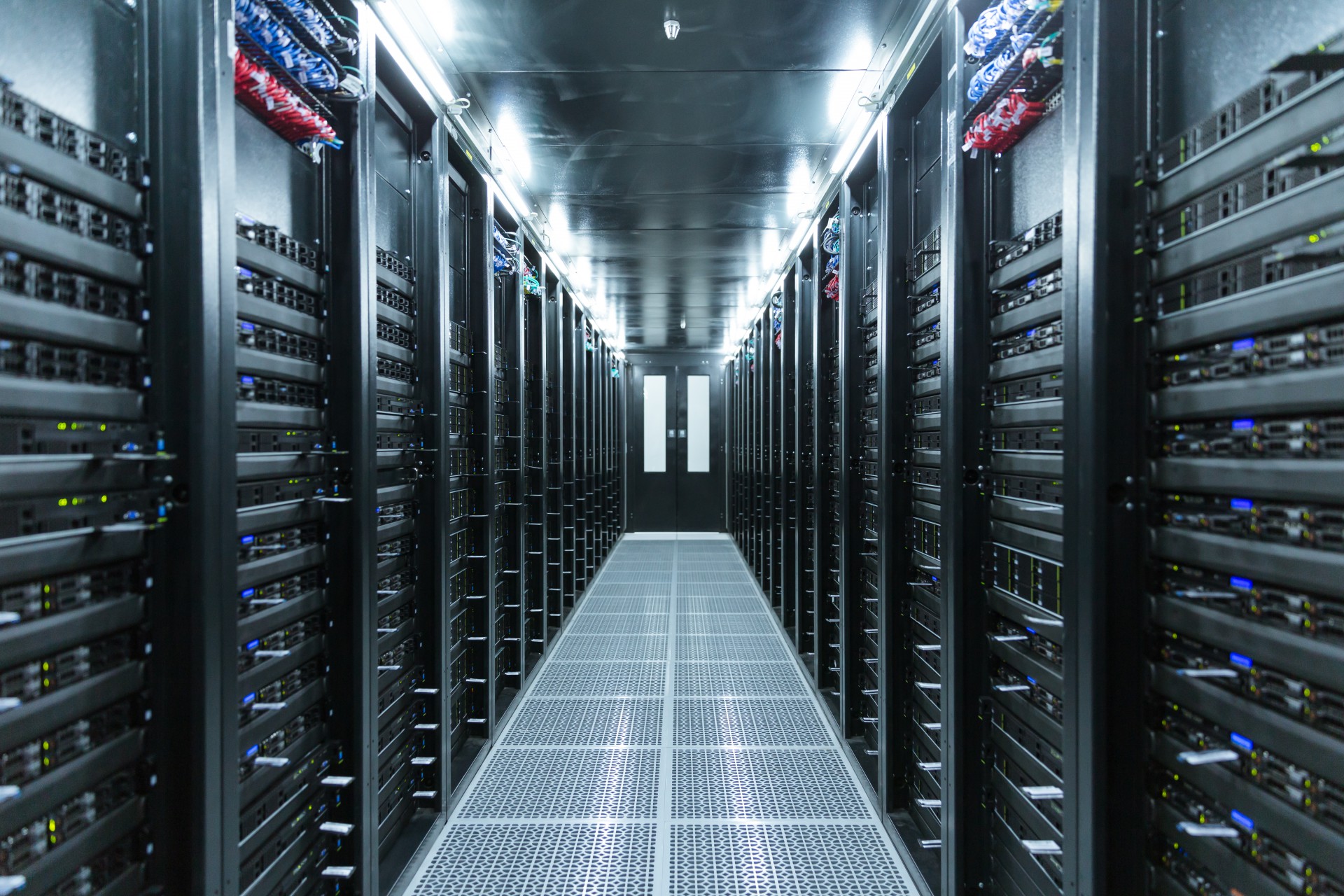 大型服务器存储空间概览