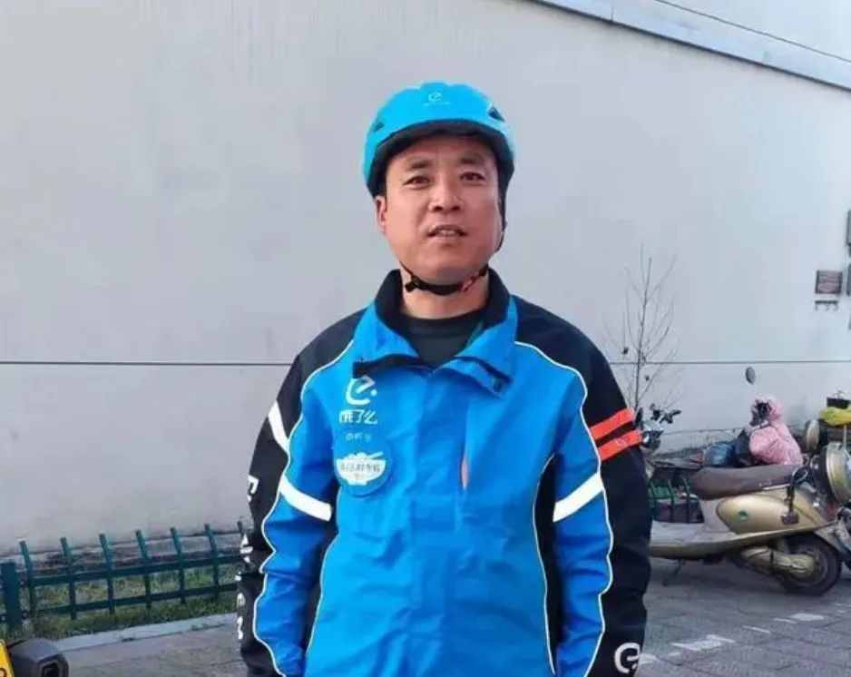 小哥了解接入期货服务器成本