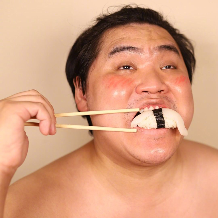 小哥探究其价格及因素