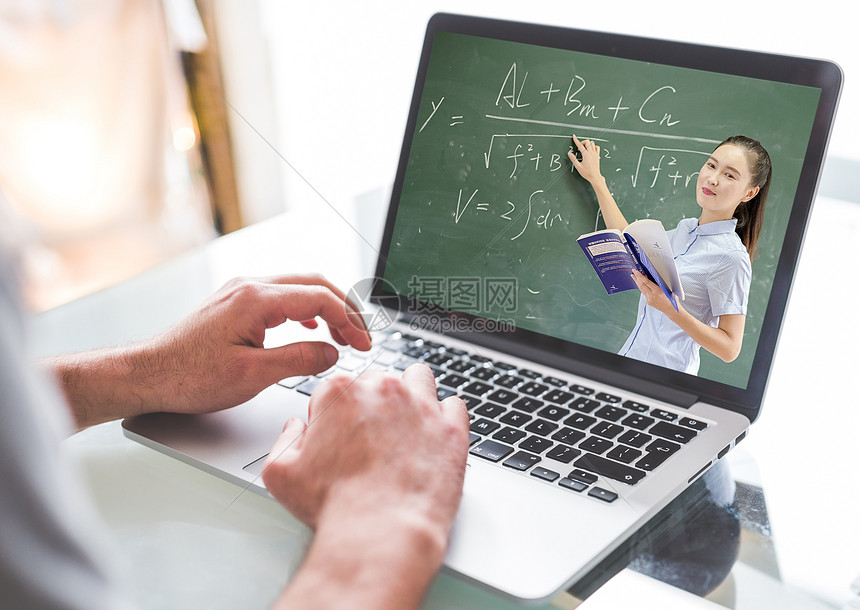 在线拥挤下的服务器容量与负载探讨