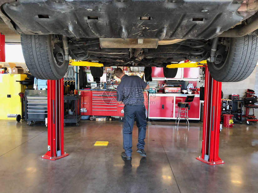 维修服务费用构成