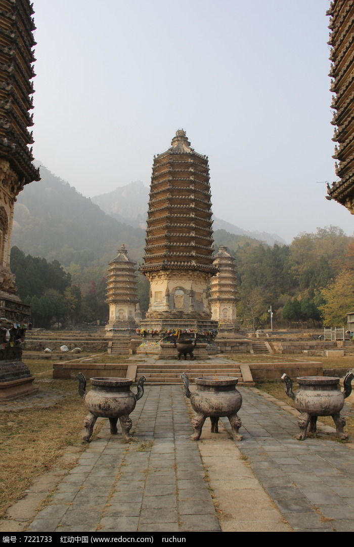 宝塔服务器价格因型号和配置而异