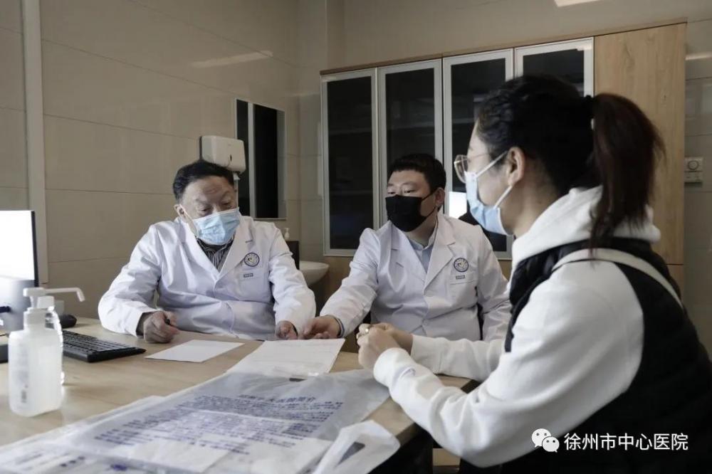 顶尖医疗团队与先进技术的融合