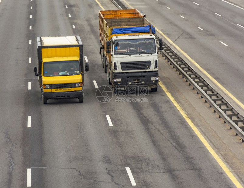 车辆管理服务器究竟多少钱