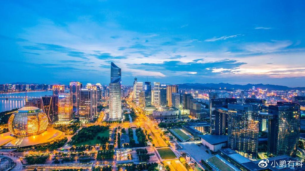 以云技术推动产业升级