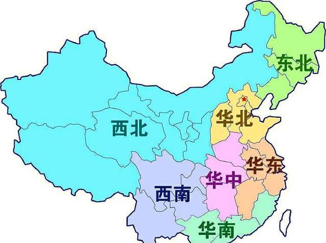 地区与市场因素也对价格产生影响